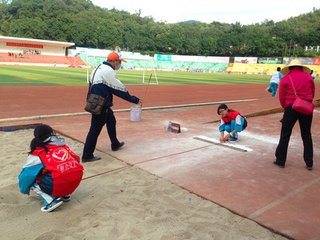 送姚校書(shū)因歸河中