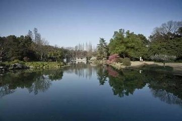 陪諸君會(huì)史館園