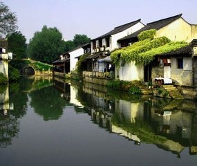 夏日登瀑頂寺，因寄諸知己