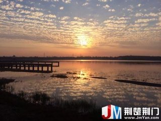 荊門病中雨后書懷寄幕中知己