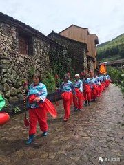 浙東元相公書(shū)嘆梅雨郁蒸之候，因寄七言