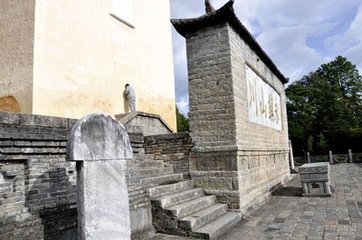 題崇圣寺