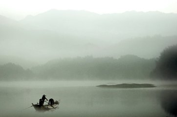 湖上早行