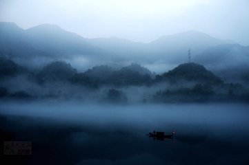 蝶戀花（自東江乘晴過(guò)＿頤渚園小飲）