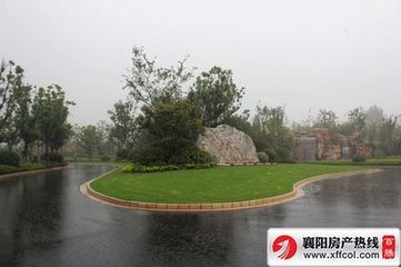 日來歡息頓減幸秋雨既足中秋定晴預(yù)約南坡小