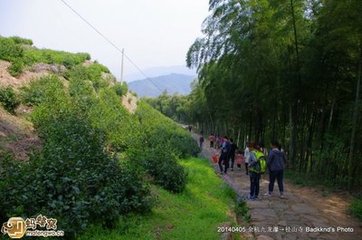 送言上人往見徑山老十四韻