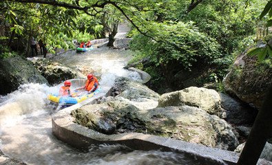 和寧國(guó)守沈察院九月嚴(yán)霜十五韻