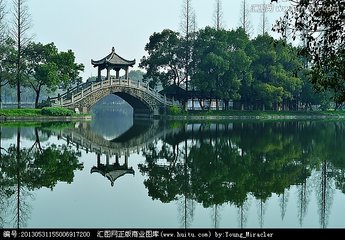 荊州亭入朝