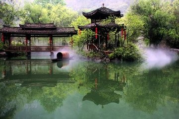 桃花園馬上應(yīng)制