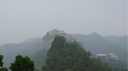 和希深避暑香山寺