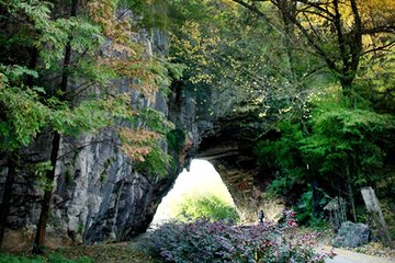 和張簿寧國(guó)山門(mén)六題·朝陽(yáng)洞