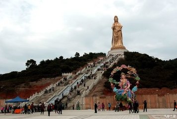 和綺翁游齊山寺次其韻