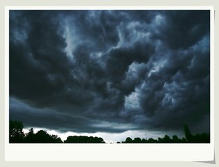 臨江仙·一霎狂云驚雨過