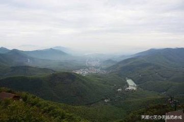 宜興道中望銅官山懷孫子進(jìn)昆仲近見子肅于建